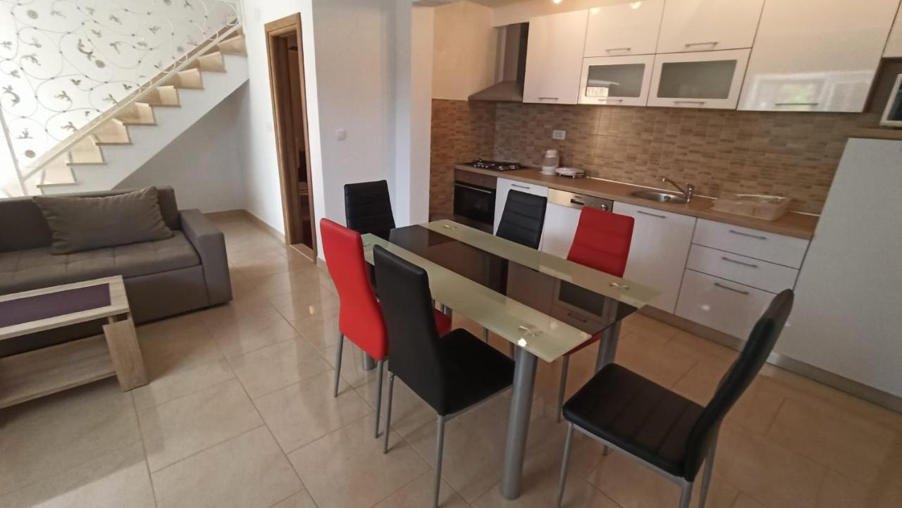 Holiday Apartments Maslina Paho Babino Polje Eksteriør billede